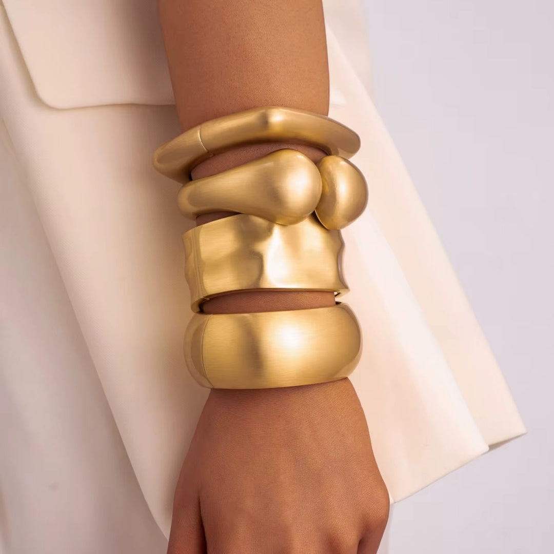 Conjunto de Braceletes Rígidas Grossas
