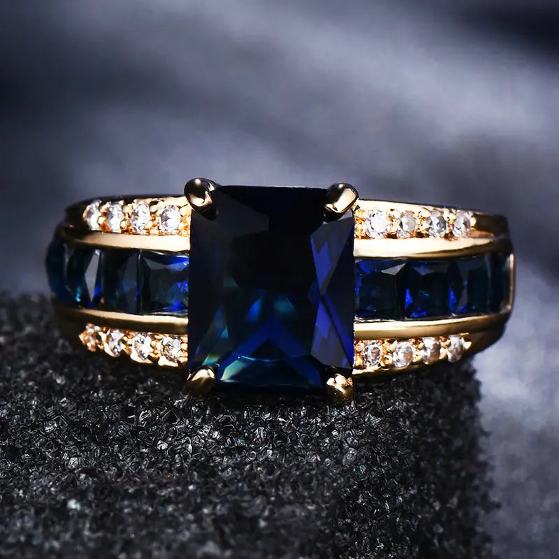 Anel Dourado Elegante Bluemont