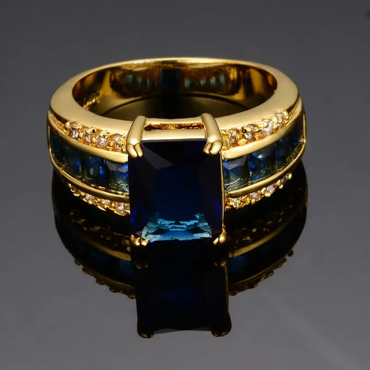Anel Dourado Elegante Bluemont