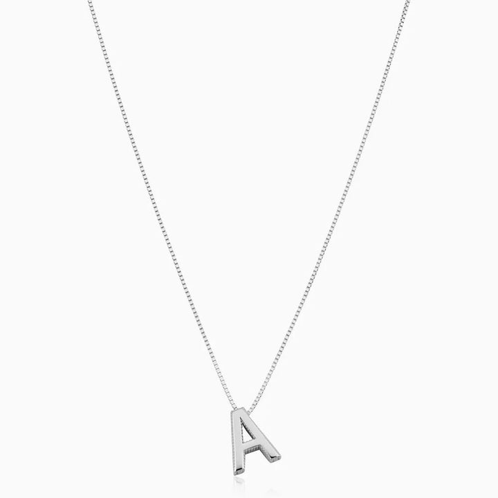 Colar com Inicial Love Letter | Ouro Branco