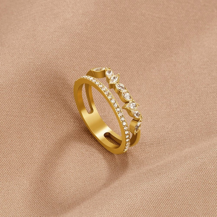 Anel Mia com Cristais, Ouro 18K