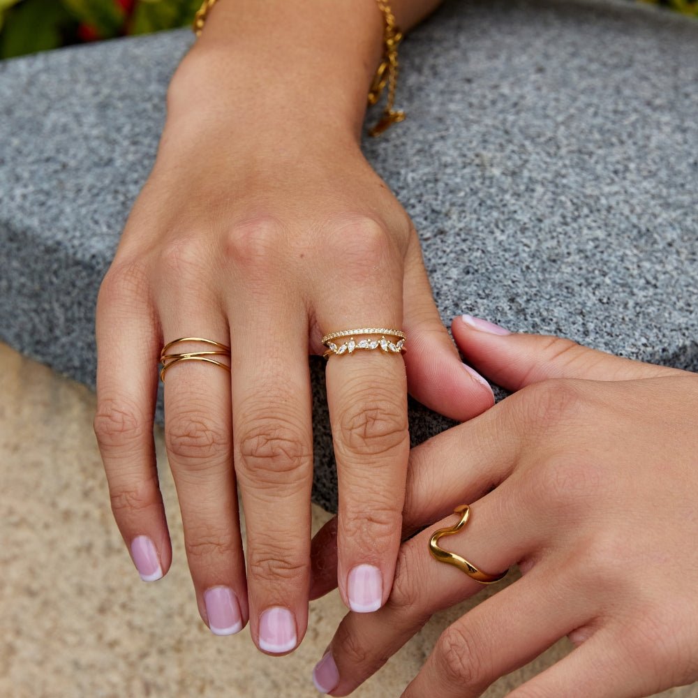 Anel Mia com Cristais, Ouro 18K