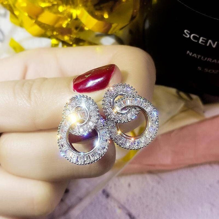 Brincos Elise com Círculos Entrelaçados