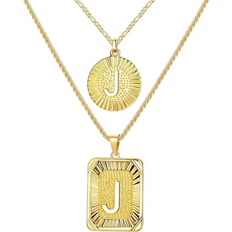 Conjunto de 2 Colares com Inicial 18K
