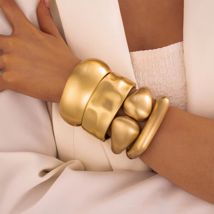 Conjunto de Braceletes Rígidas Grossas