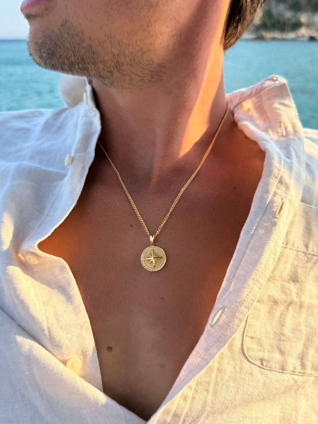 CORRENTE COM BÚSSOLA | Ouro 18K