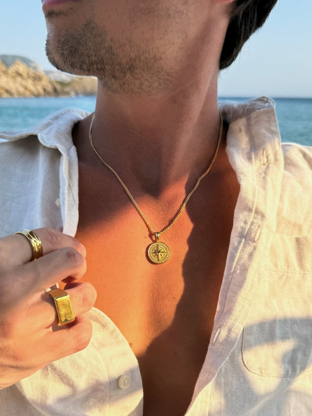 CORRENTE COM BÚSSOLA | Ouro 18K
