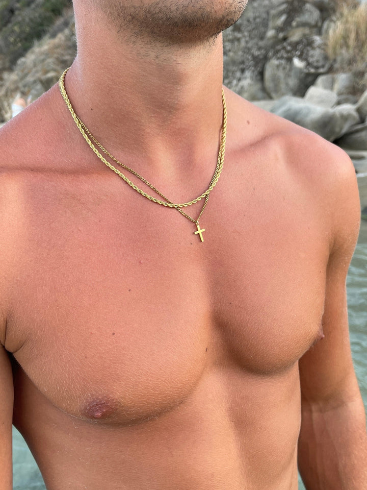 CORRENTE COM CRUZ | Ouro 18K
