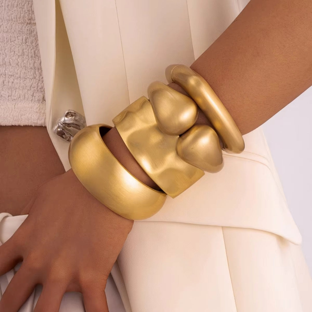 Conjunto de Braceletes Rígidas Grossas