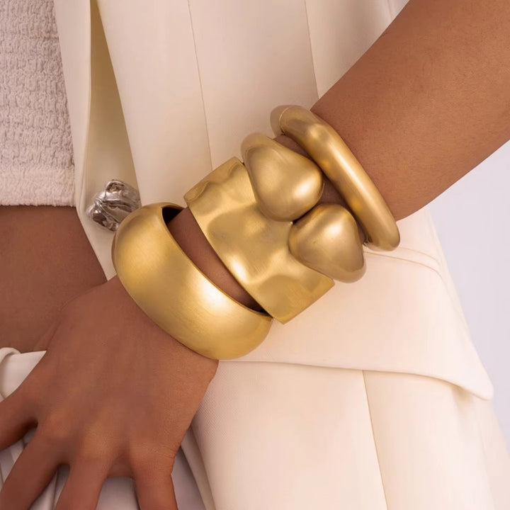 Conjunto de Braceletes Rígidas Grossas
