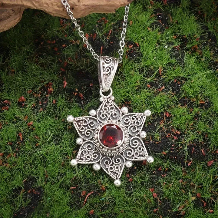 Colar Jessindra Carmalyth | Ouro Branco