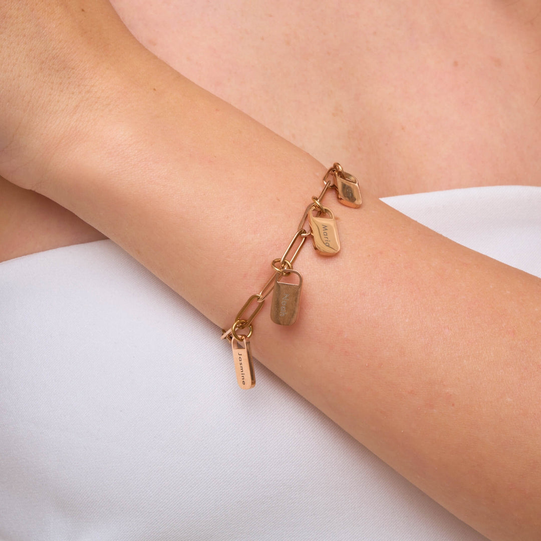 Pulseira Personalizada com Pendentes