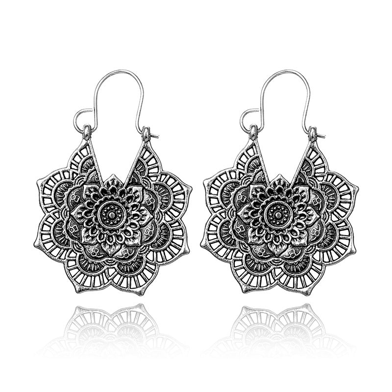 Brincos Elegantes com Mandala de Lótus