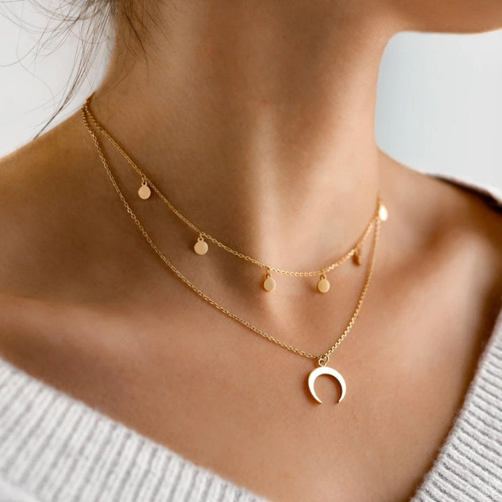 Colar Dourado com Lua