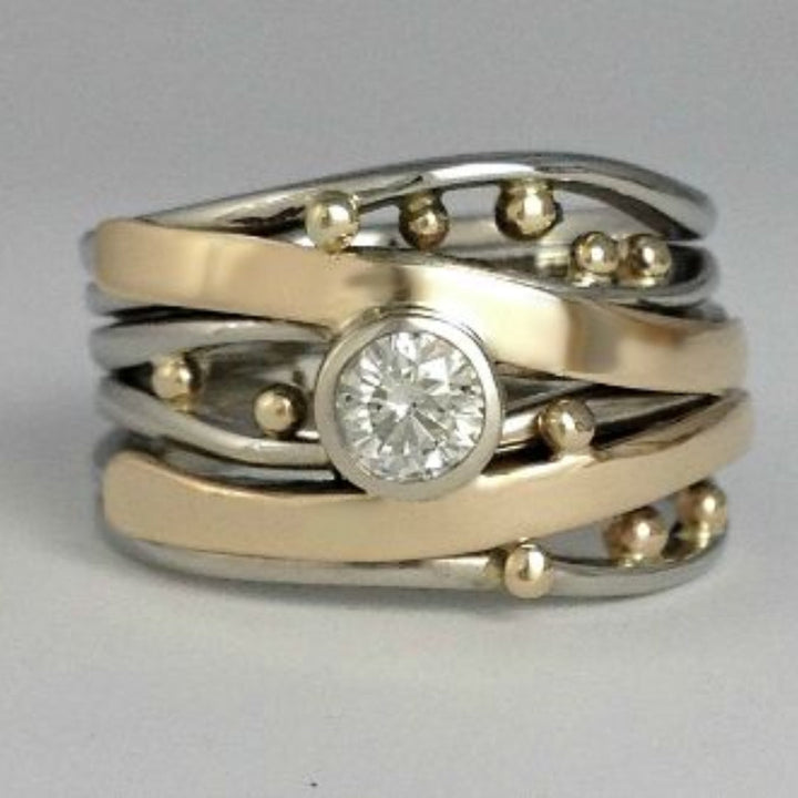 Anel Royal – Ouro Vintage com Zircónias Engastadas