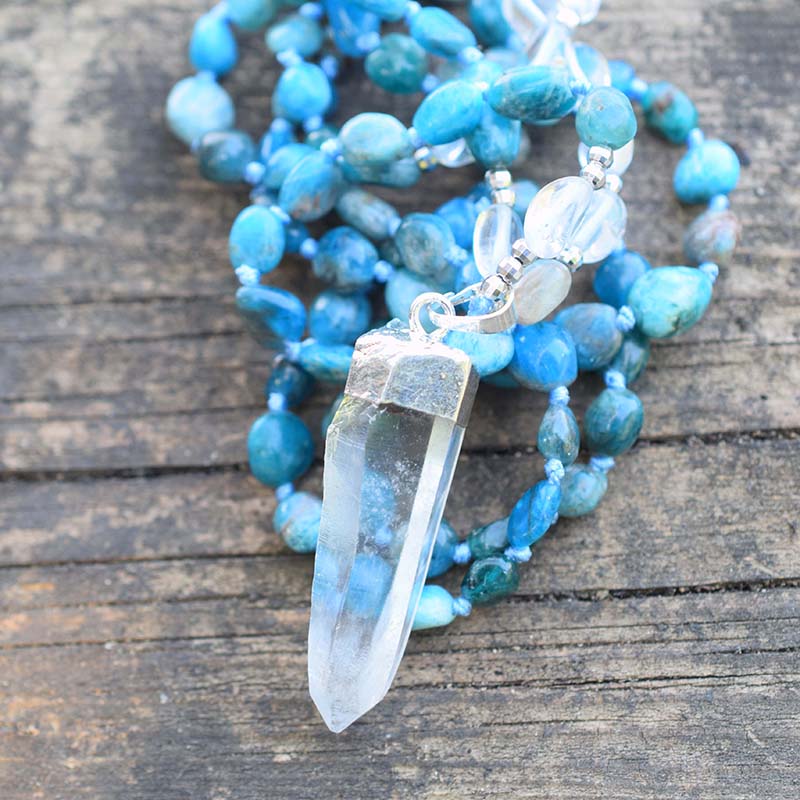 Colar com Apatite Azul e Cristal de Rocha Transparente