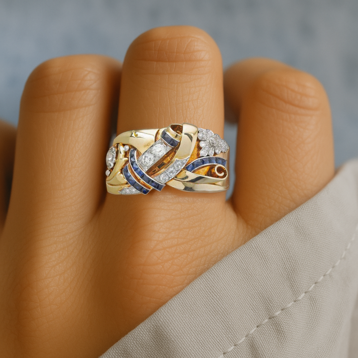 Anel Vintage Dourado com Zircónias