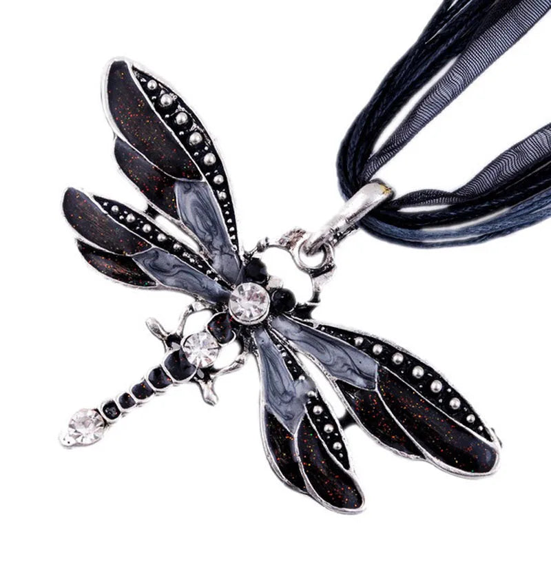 Colar com Libélula de Cristal