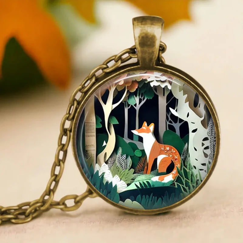 Colar com Pendente de Vidro Espírito Animal da Floresta