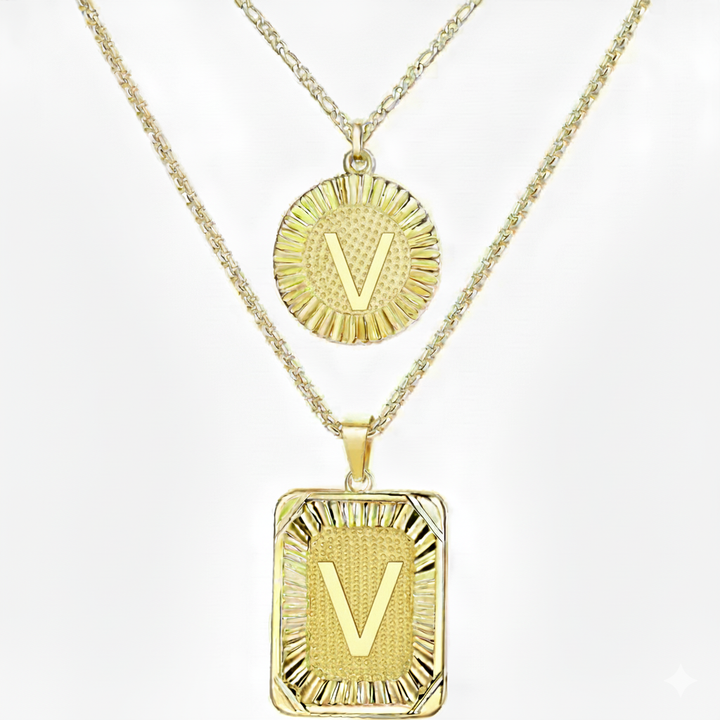 Conjunto de 2 Colares com Inicial 18K