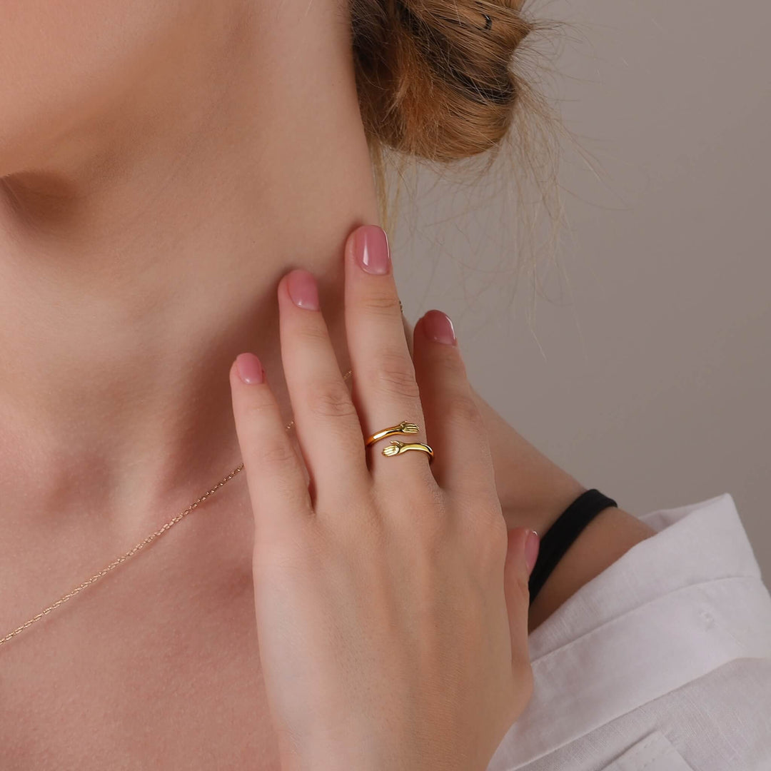 Anel Abraço – Ouro Maciço