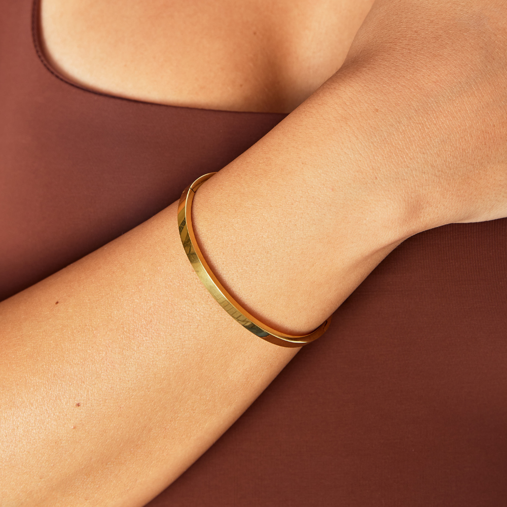 Bracelete Rígida Dourada Lily