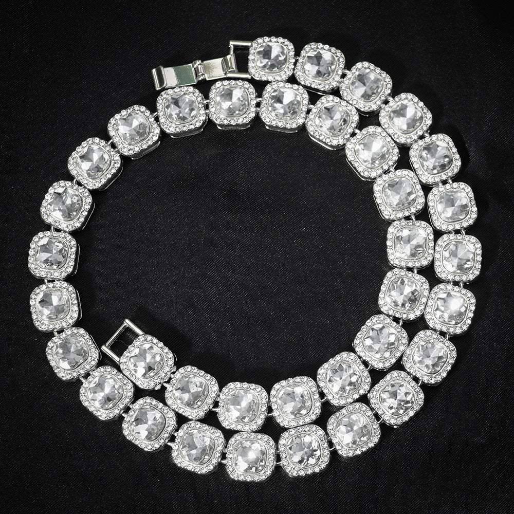Colar Choker Quadrado Marcante