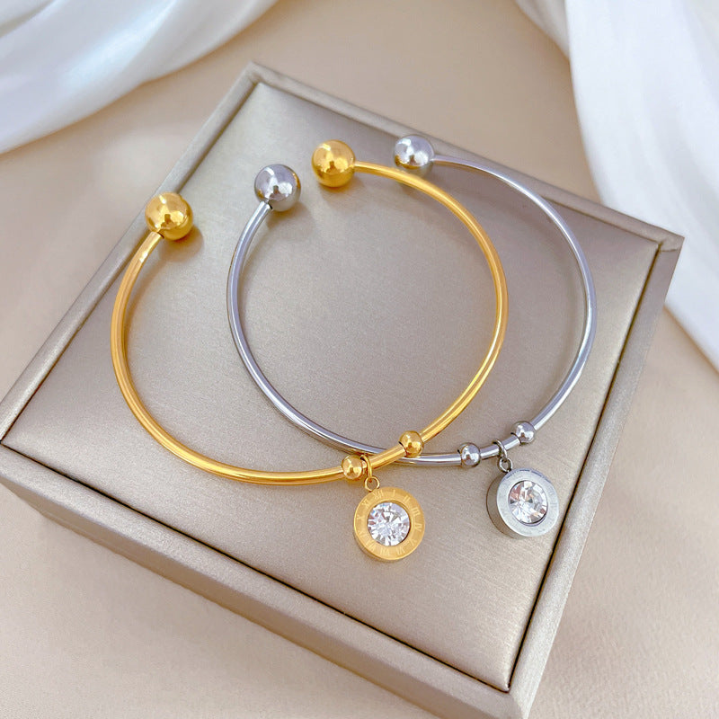 Bracelete Rígida Dourada Chromia com Cristais