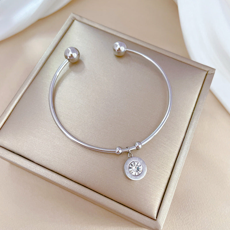 Bracelete Rígida Dourada Chromia com Cristais