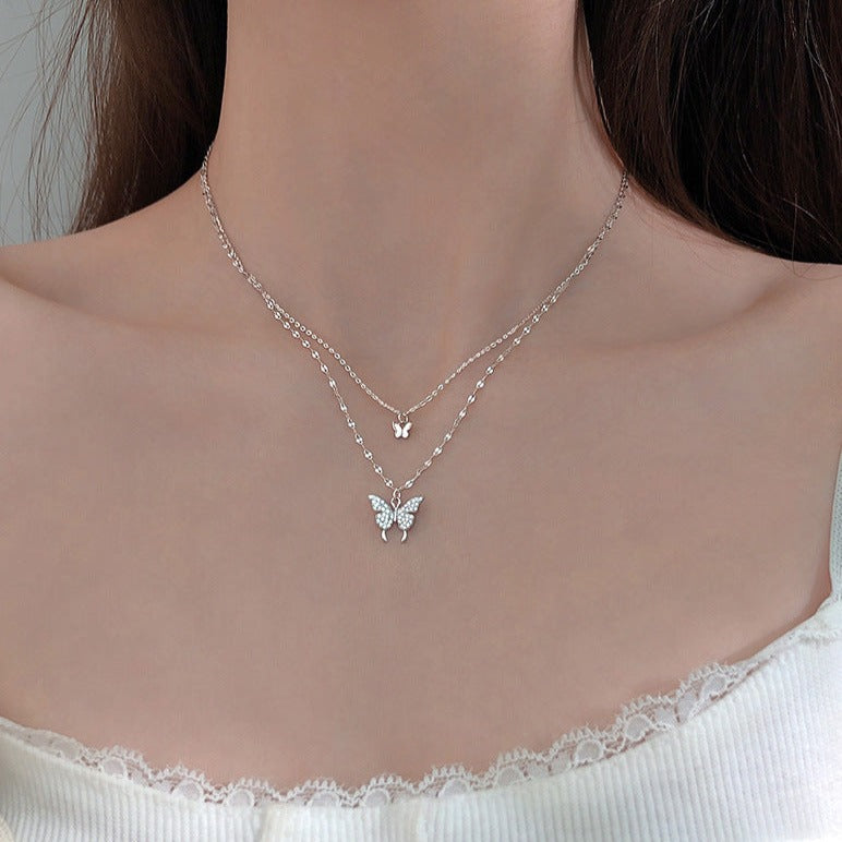 Colar em Camadas Chiara com Borboleta