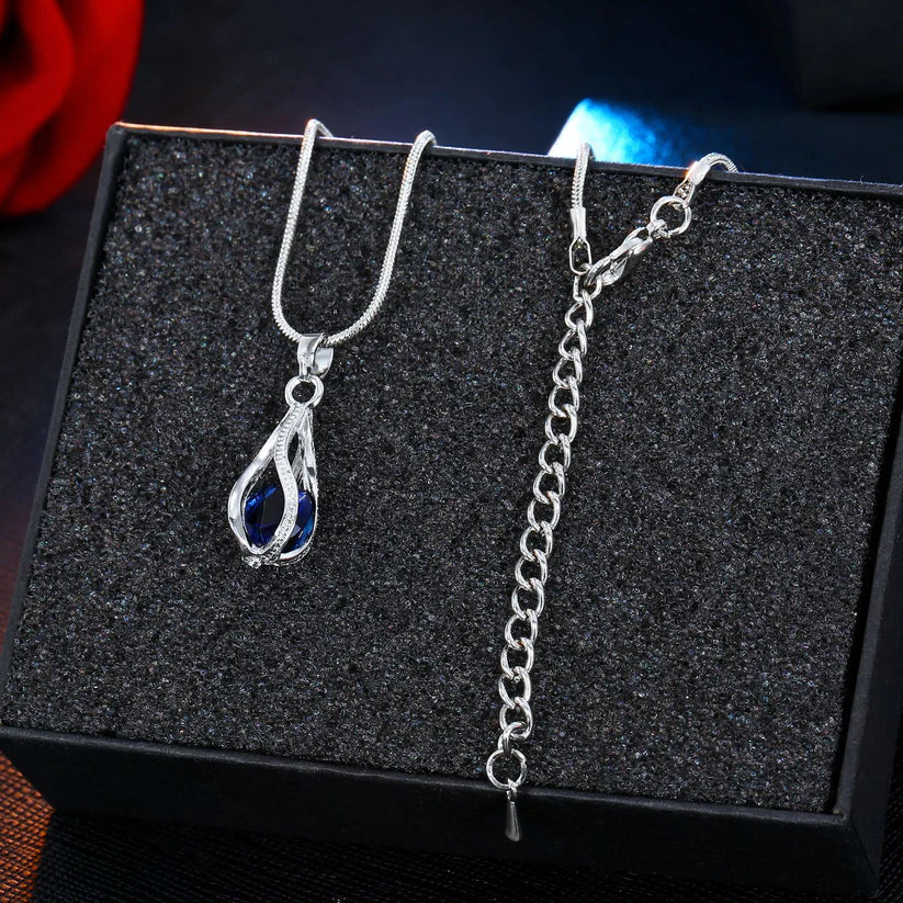 Conjunto Prateado com Pedras de Safira