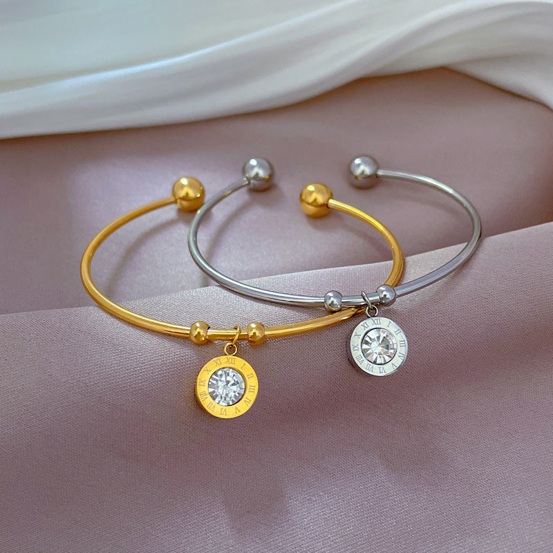 Bracelete Rígida Dourada Chromia com Cristais
