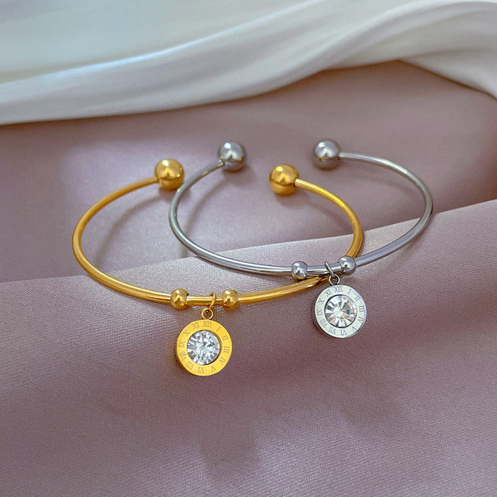 Bracelete Rígida Dourada Chromia com Cristais
