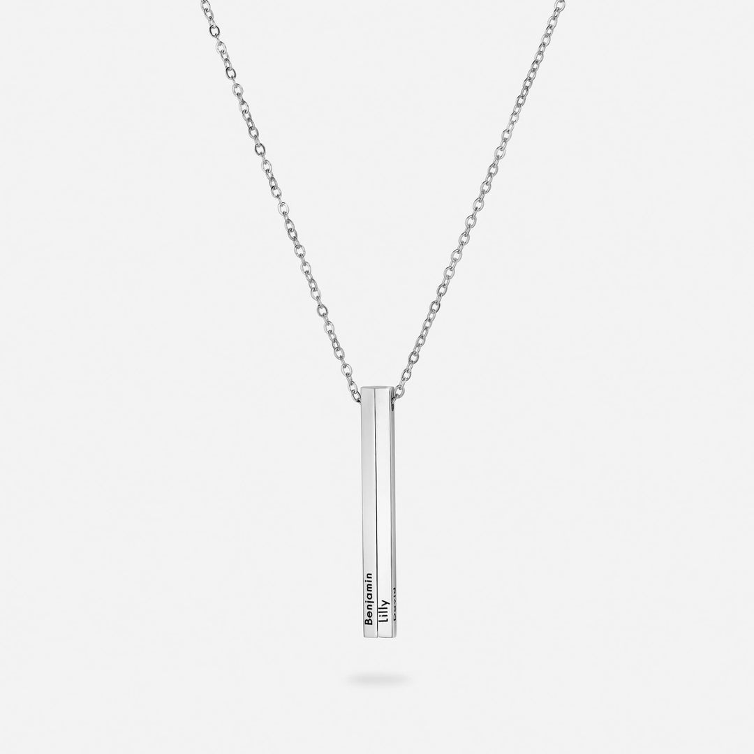 Colar Personalizado com Nome Vertical