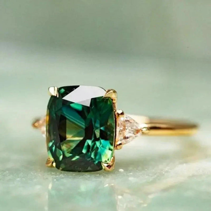 Anel Elegante de Esmeralda Quadrada