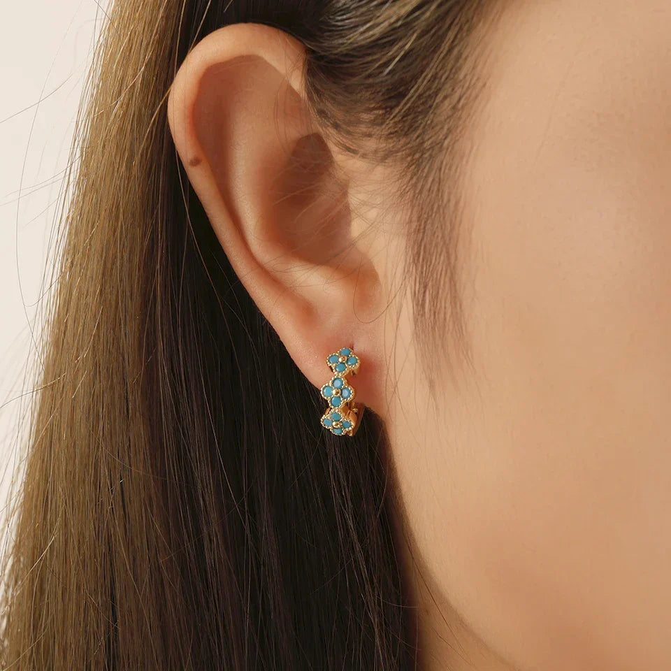 Argolas Elegantes com Flor Azul-Turquesa
