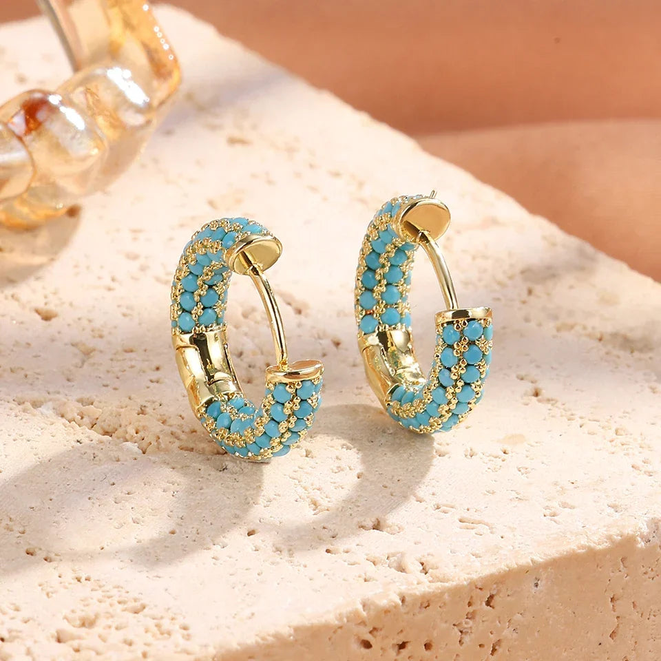 Argolas Elegantes com Flor Azul-Turquesa