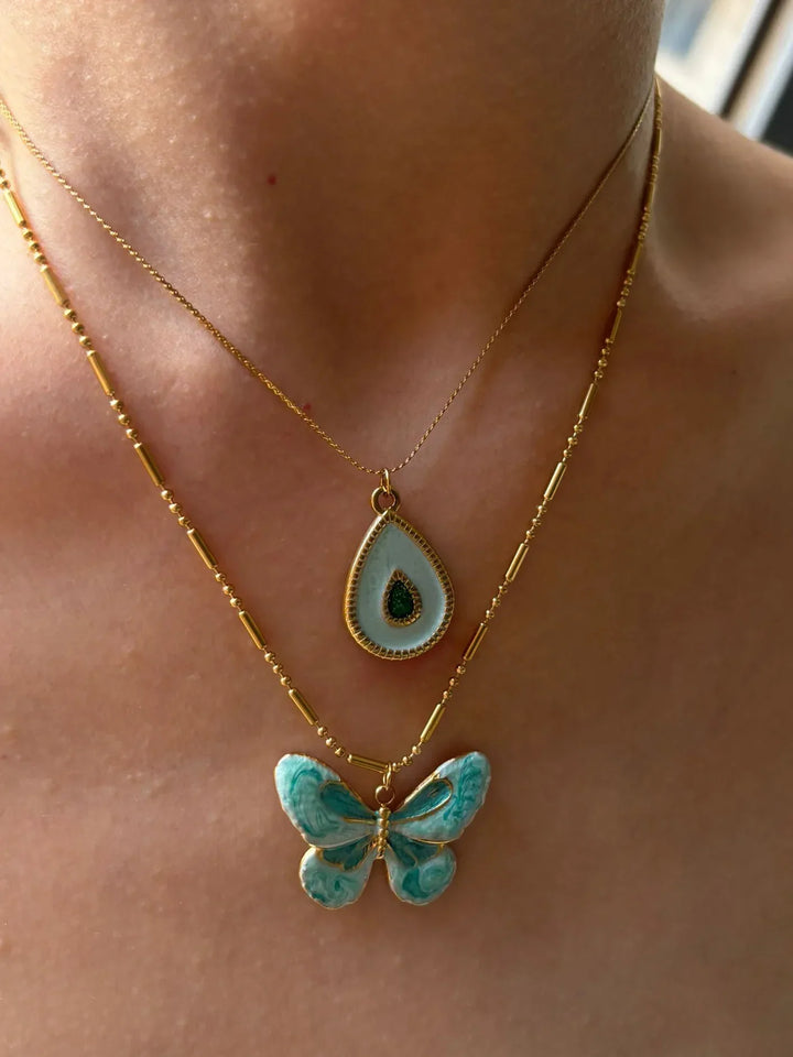 Conjunto Fofo de Colar com Borboleta Azul e Gota
