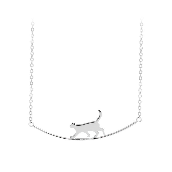 Colar Prateado com Gato a Trepar
