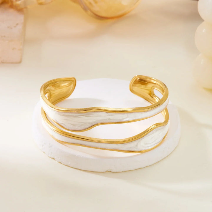 Pulseira Aberta Vintage Branca em Aço Inoxidável