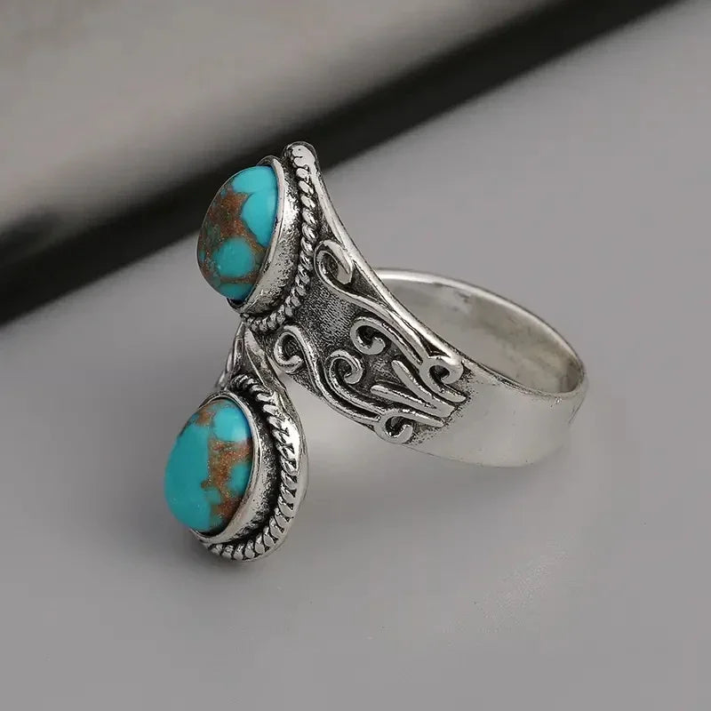 Anel Vintage Elegante com Turquesa e Cruz