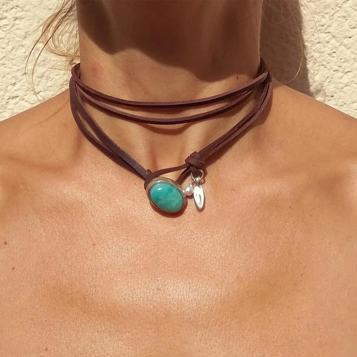 Colar Boémio Vintage com Pendente de Turquesa