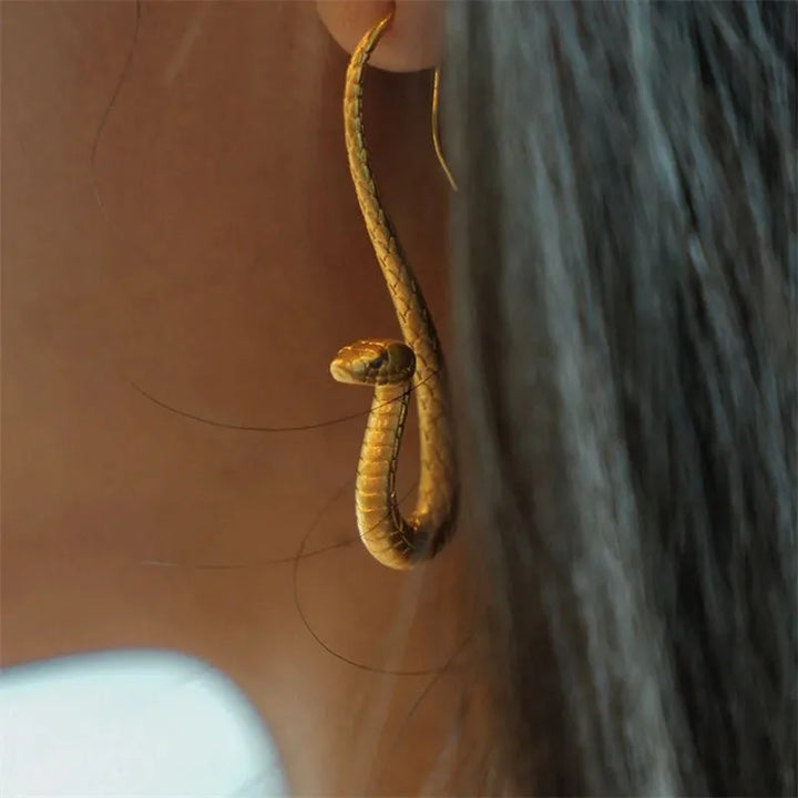 Brincos Cobra Real