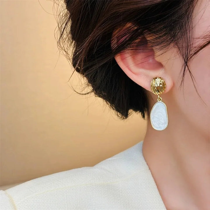 Brincos Pendentes Ovais Vintage em Esmalte