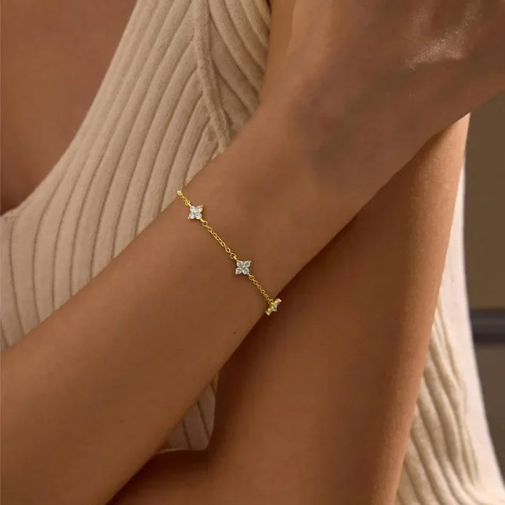 Pulseira com Borboleta e Cristais
