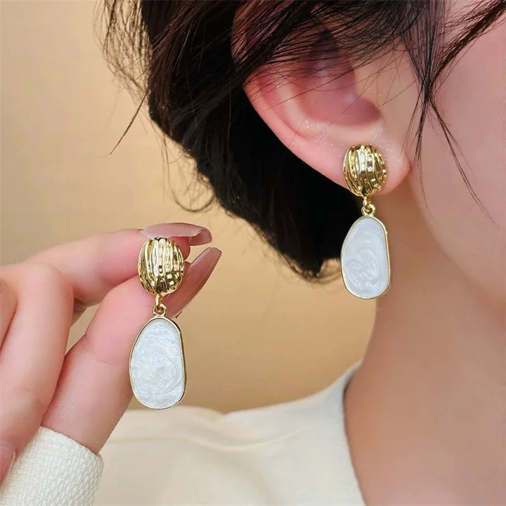 Brincos Pendentes Ovais Vintage em Esmalte