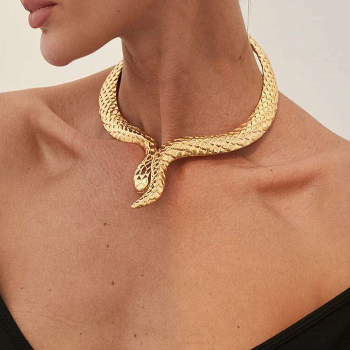 Colar Choker Torque Serpente