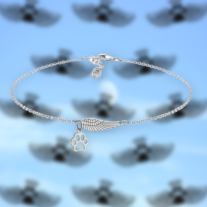Pulseira Prateada em Memória com Asa de Anjo e Pegada de Pata | Feita à Mão