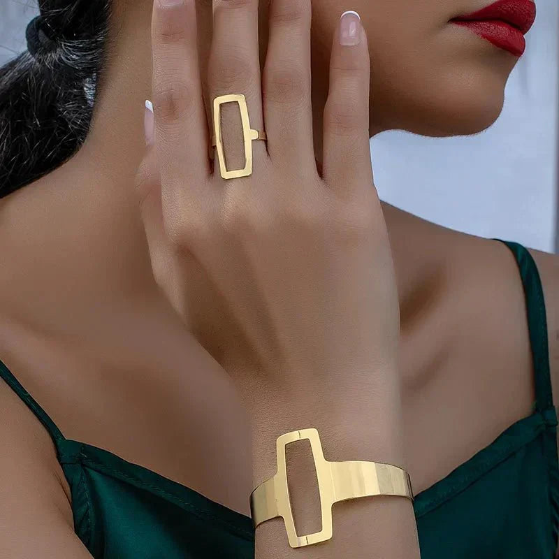 Conjunto Ajustável de Pulseira e Anel Geométricos