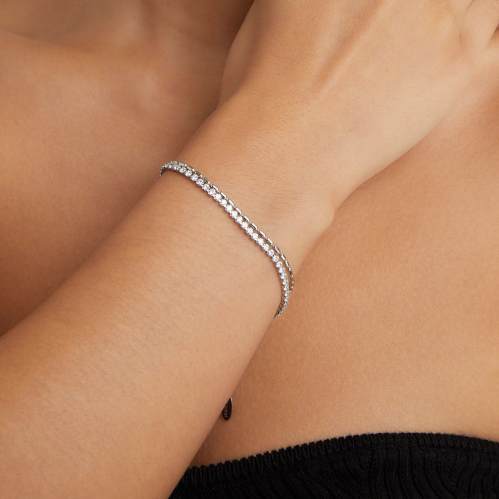Pulseira Prateada Arelia com Cristais
